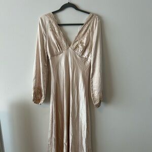 Lulu's Cream Long Sleeve Dress